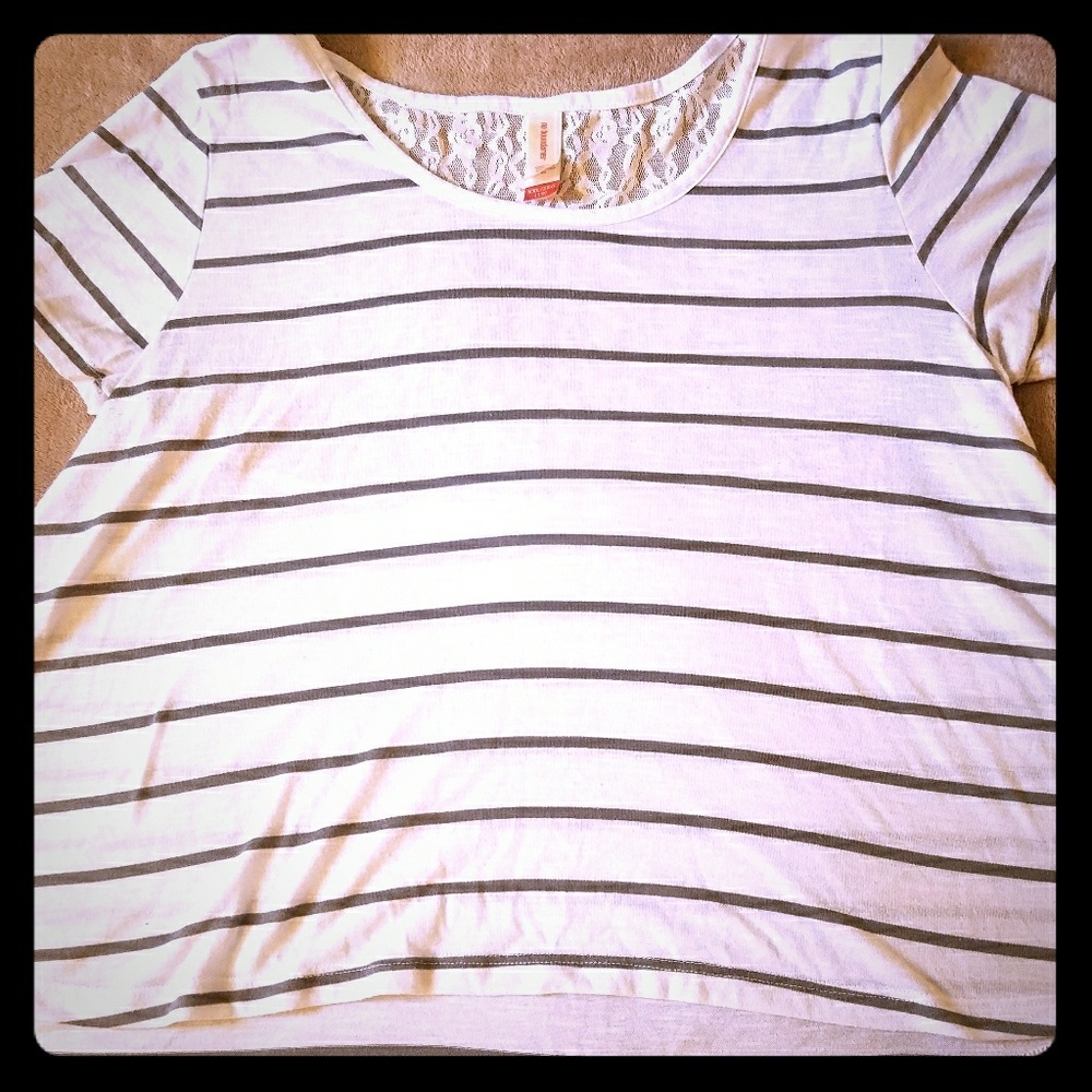 Gray & white stripped top